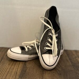 GUC Converse All Star Women's Low Cut Shoes 555874F Metallic Gray White Size 7